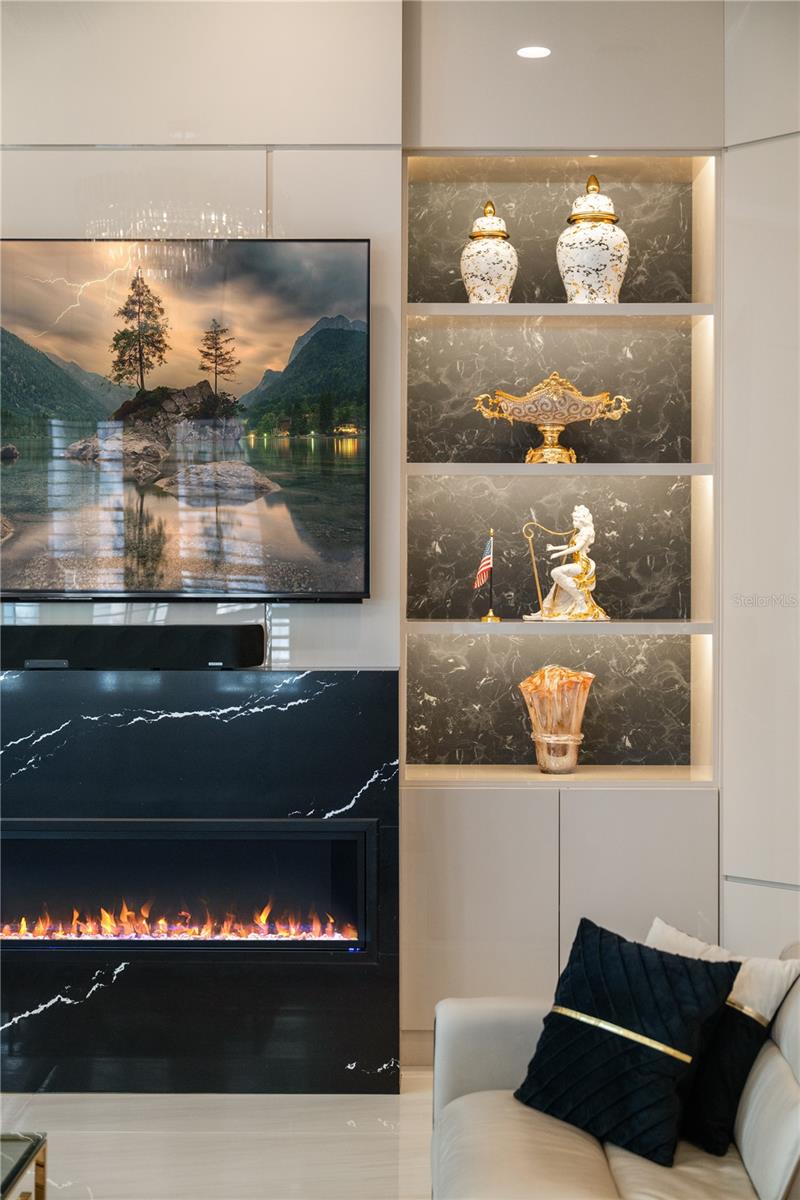 KEENES POINTE - Residential