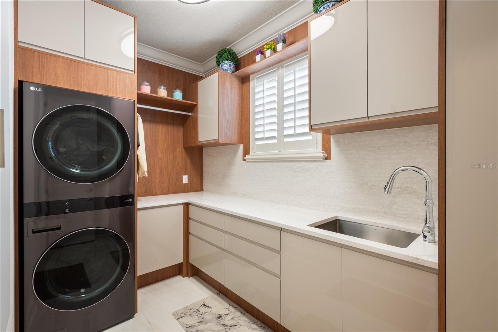 KEENES POINTE - Residential