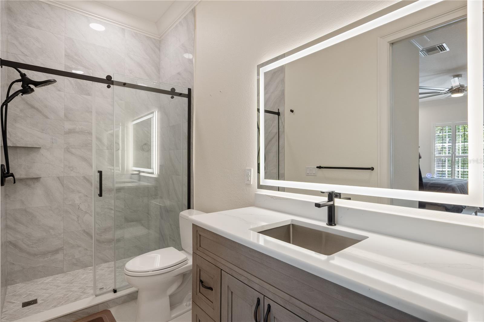 KEENES POINTE - Residential