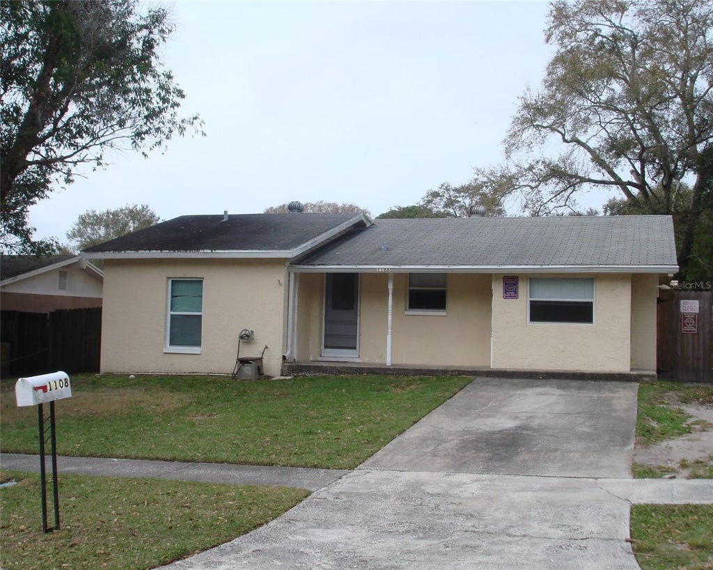 Photo of 1108 Hollywood Avenue, Clearwater, FL 33759 (MLS # TB8542672)
