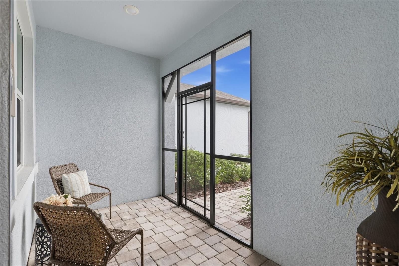 9350 BALLASTER POINTE LOOP
