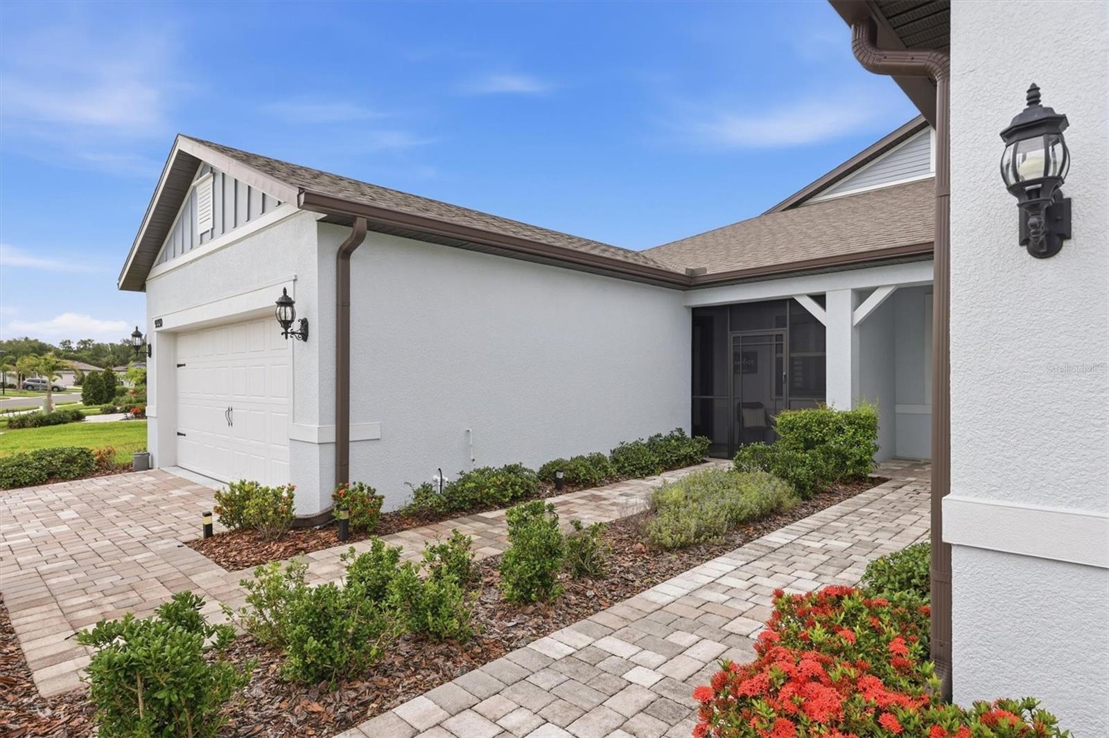 9350 BALLASTER POINTE LOOP