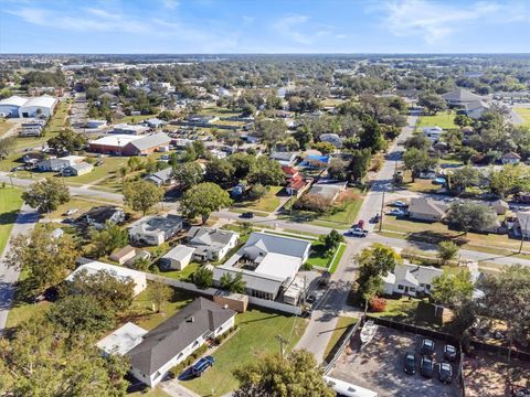 A home in AUBURNDALE