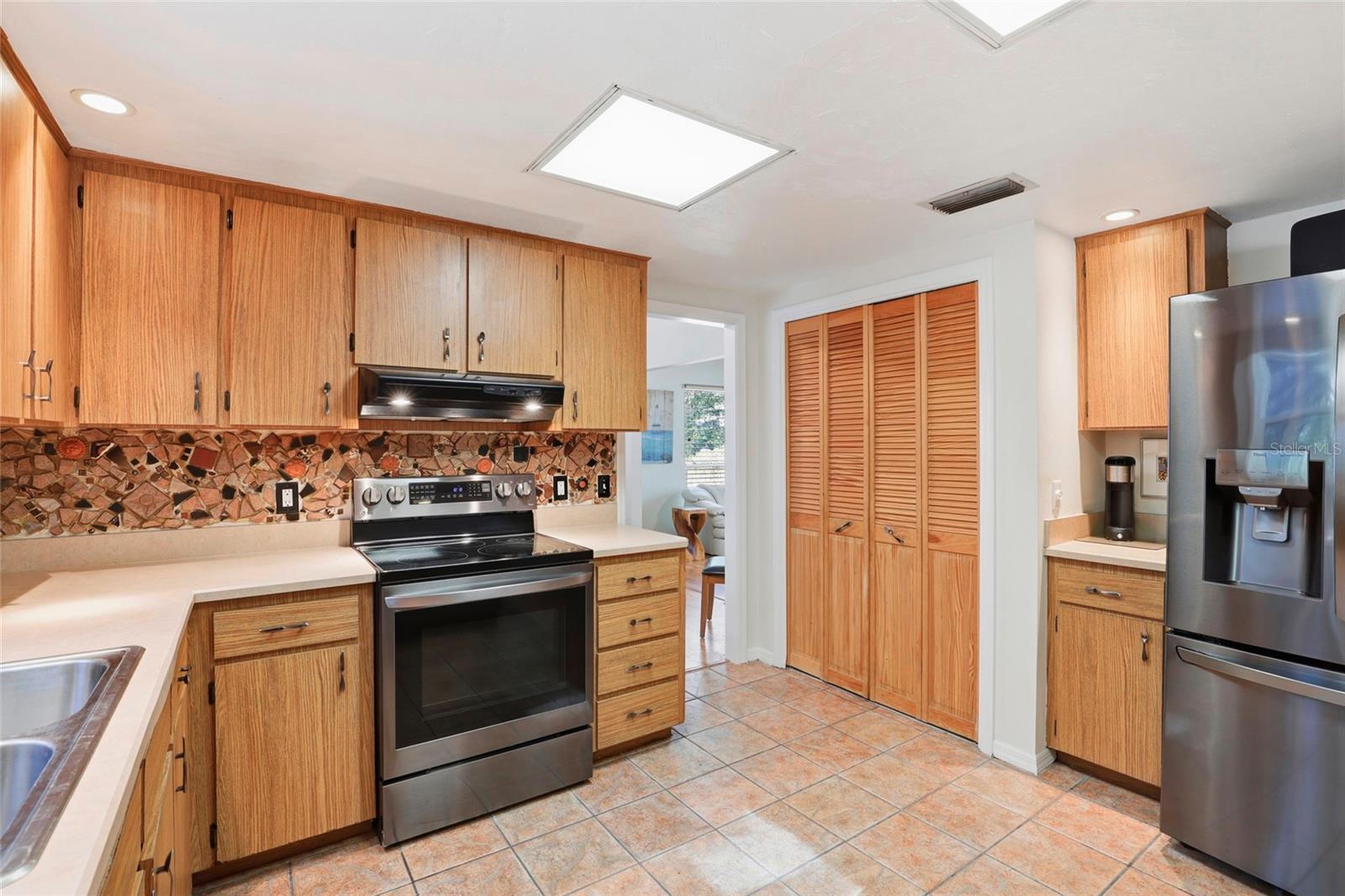 RIDGEWOOD PARK - Residential