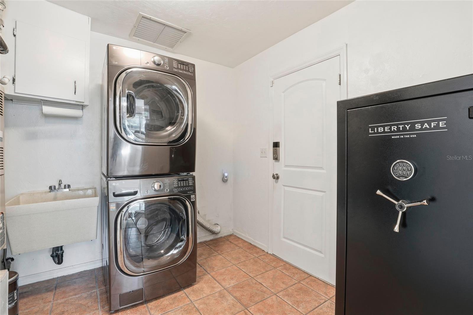 RIDGEWOOD PARK - Residential