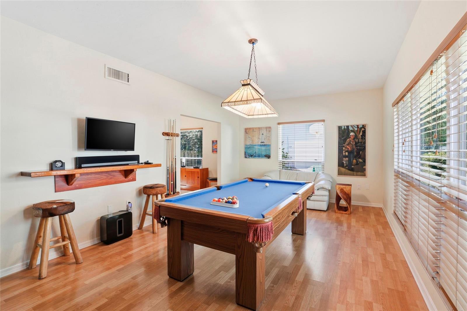 RIDGEWOOD PARK - Residential