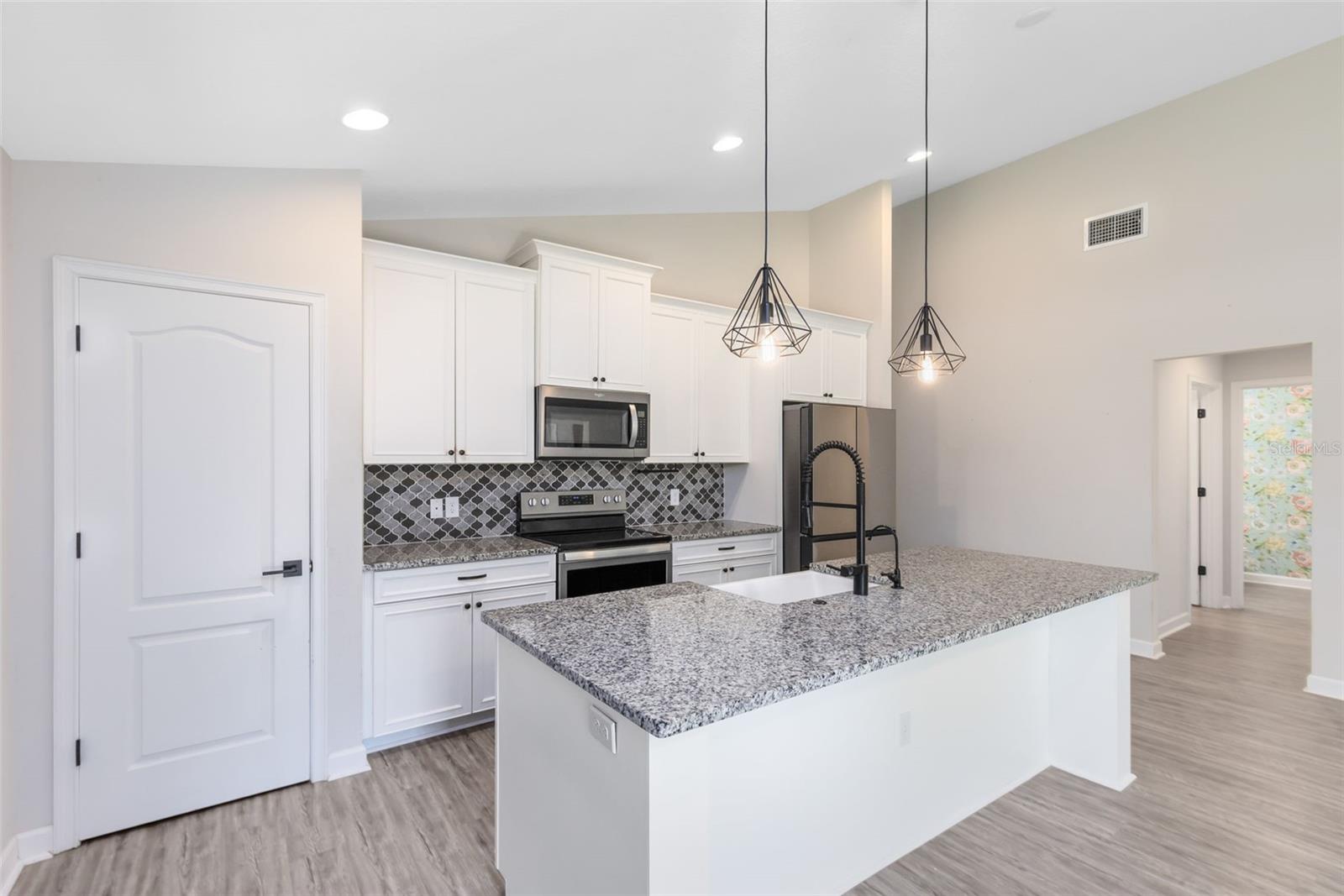 BAY LAKE RANCH UNIT 1 - Residential