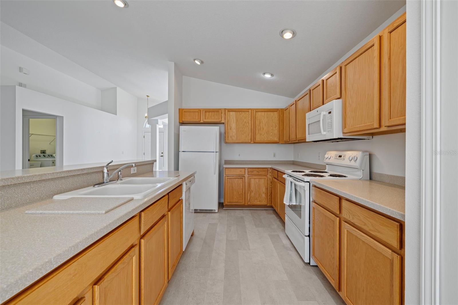 WELLINGTON AT SEVEN HILLS PH11 - Residential