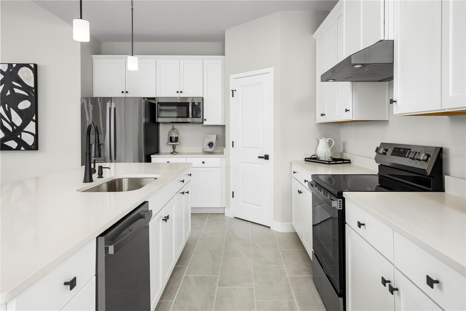 14413 WOODLAND PRESERVE TRAIL