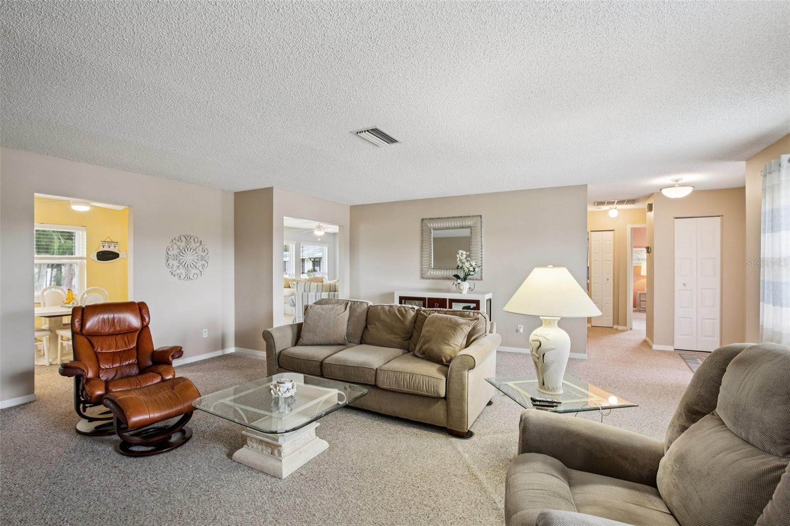 SUN CITY CENTER UNIT 32 - Residential