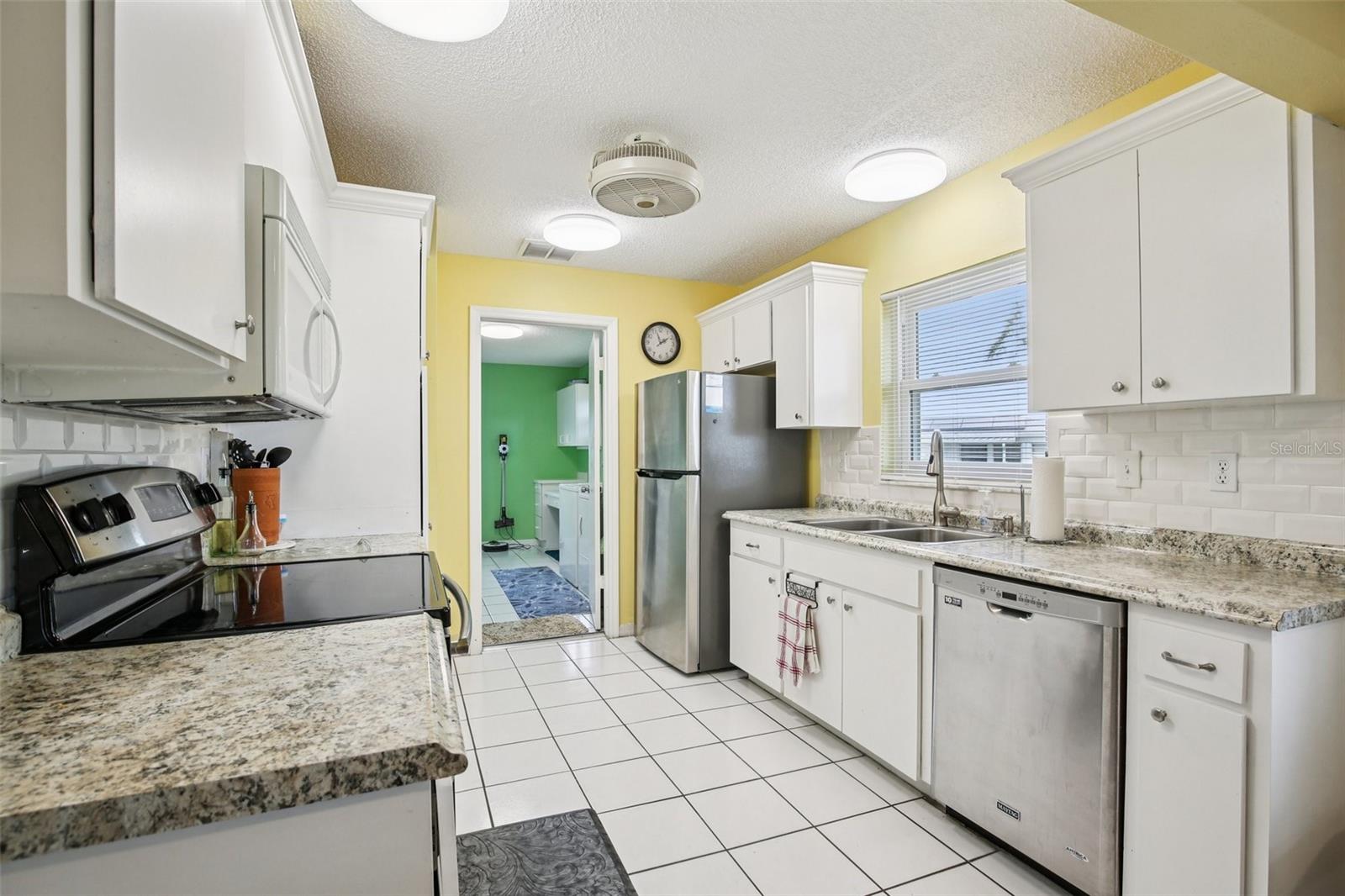 SUN CITY CENTER UNIT 32 - Residential