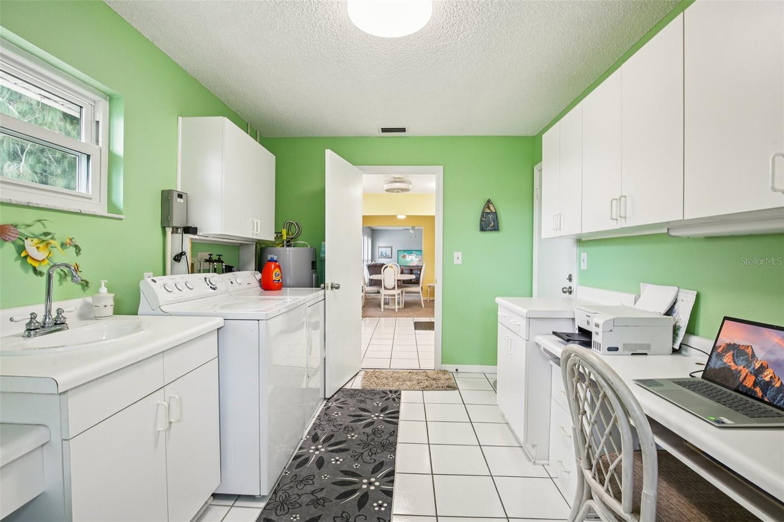 SUN CITY CENTER UNIT 32 - Residential