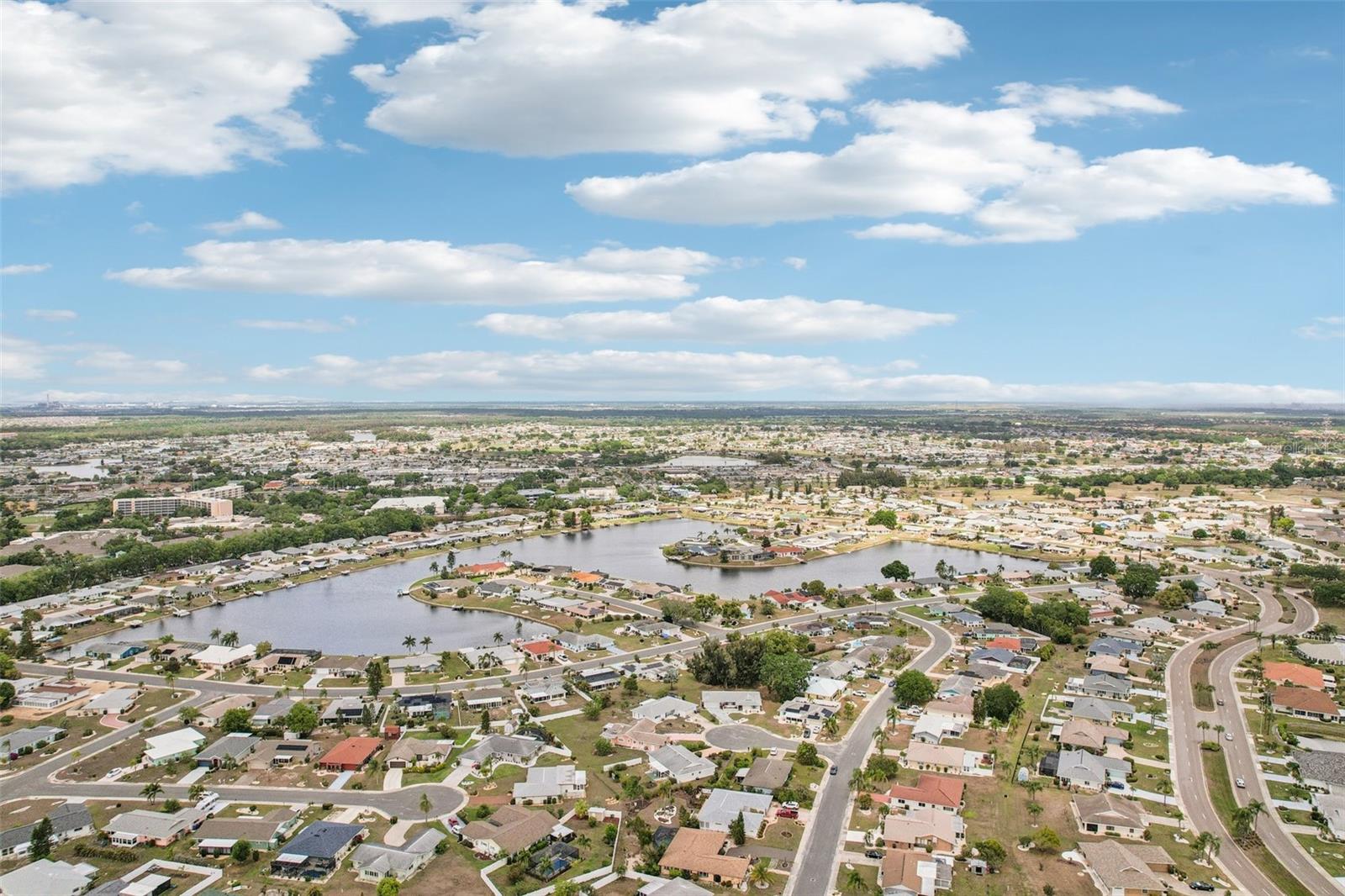 SUN CITY CENTER UNIT 32 - Residential