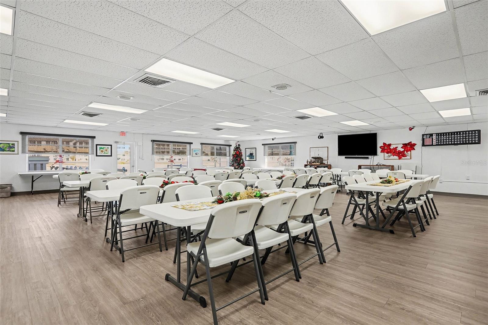 BAYSHORE ON THE LAKE - Residential