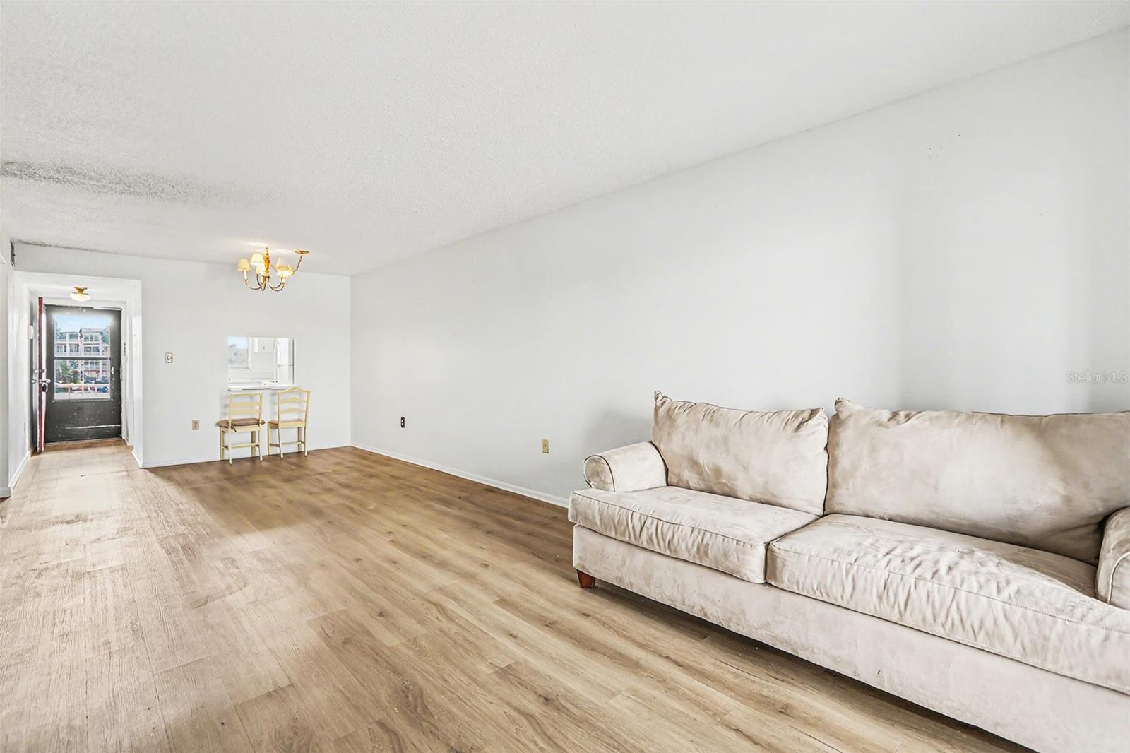 3723 LAKE BAYSHORE DRIVE H206