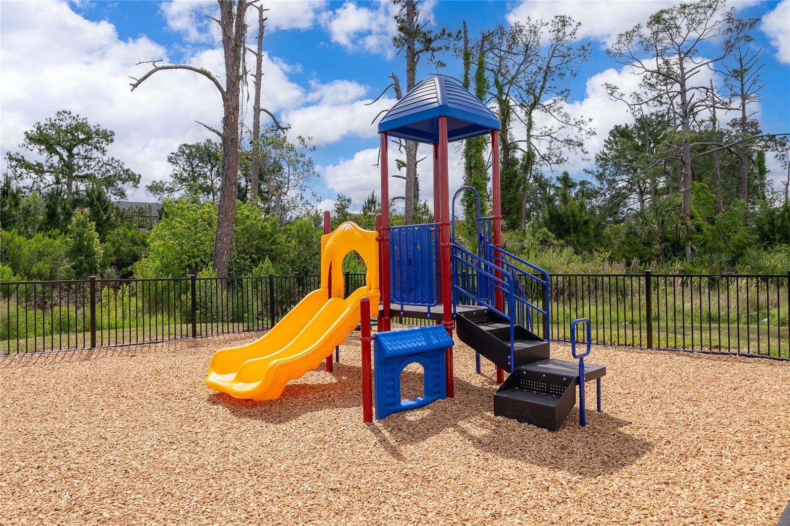 MILLENIA PARK CONDOMINIUM - Residential