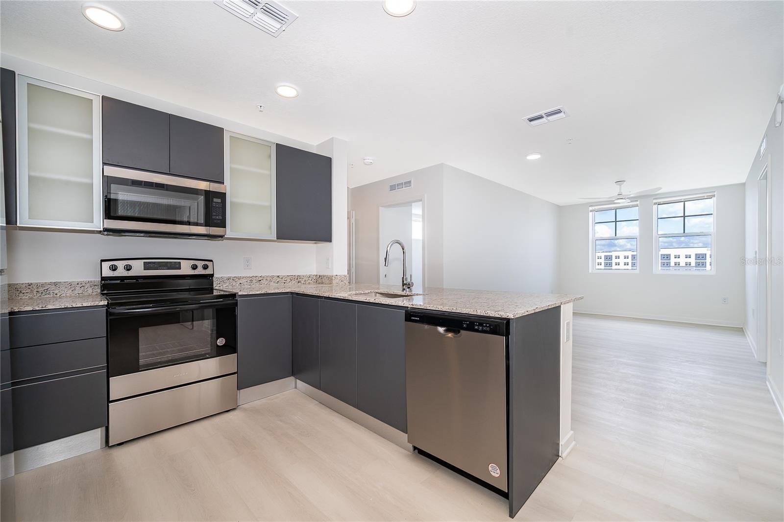 MILLENIA PARK CONDOMINIUM - Residential