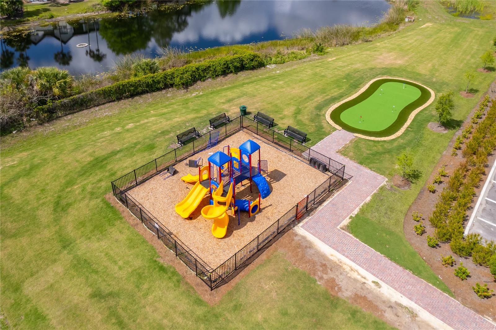 MILLENIA PARK CONDOMINIUM - Residential