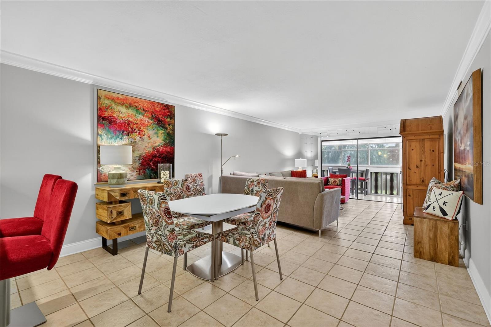 101 N GRANDVIEW STREET 210