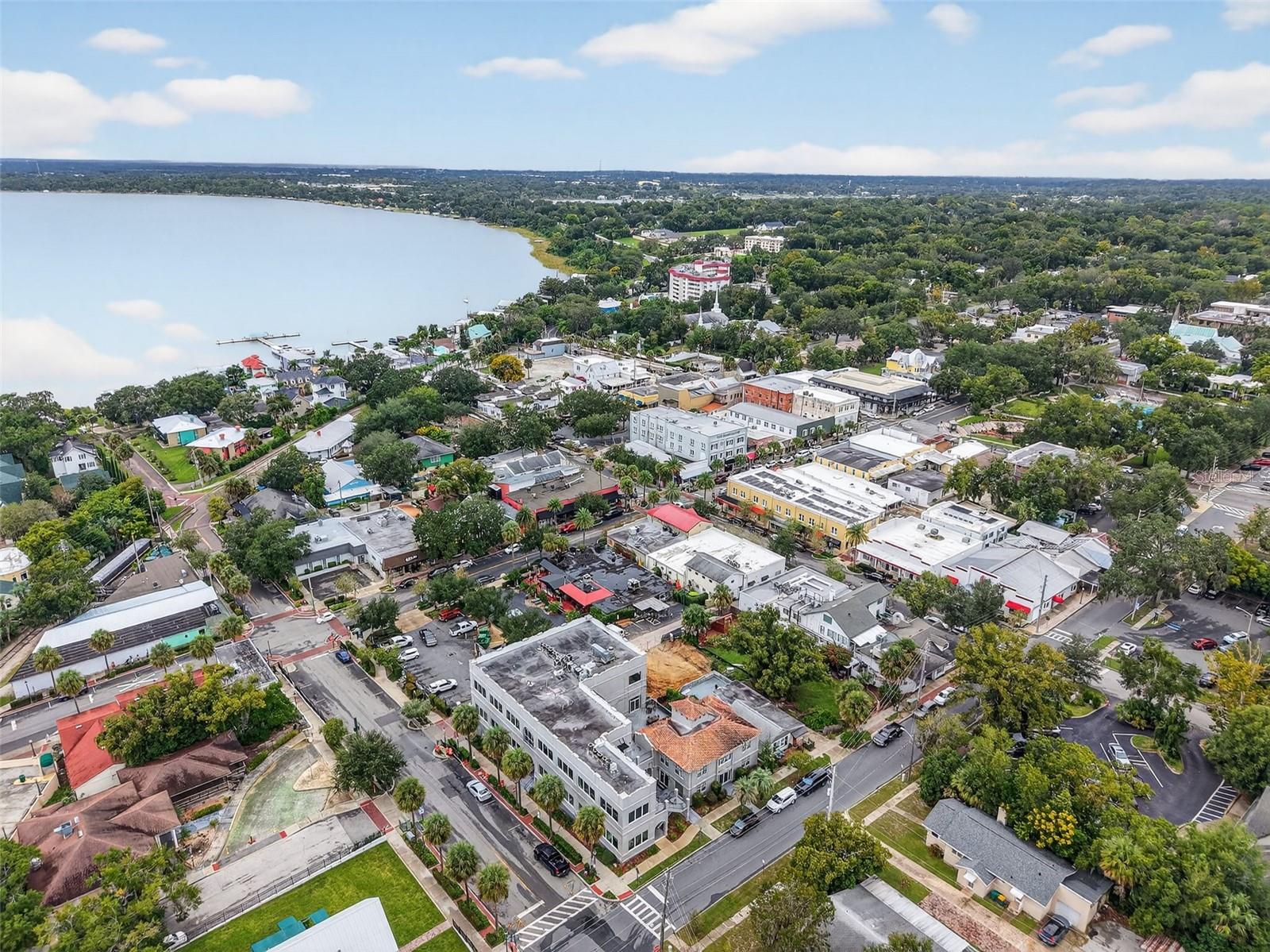 MOUNT DORA SOUTHERN OAKS CONDO - Residential