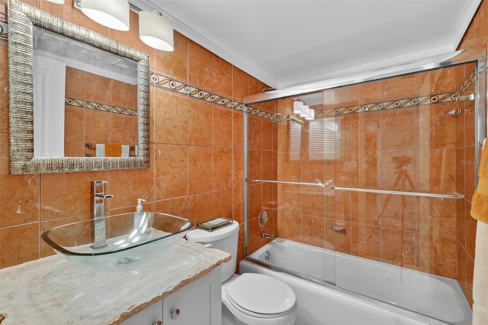 MOUNT DORA SOUTHERN OAKS CONDO - Residential