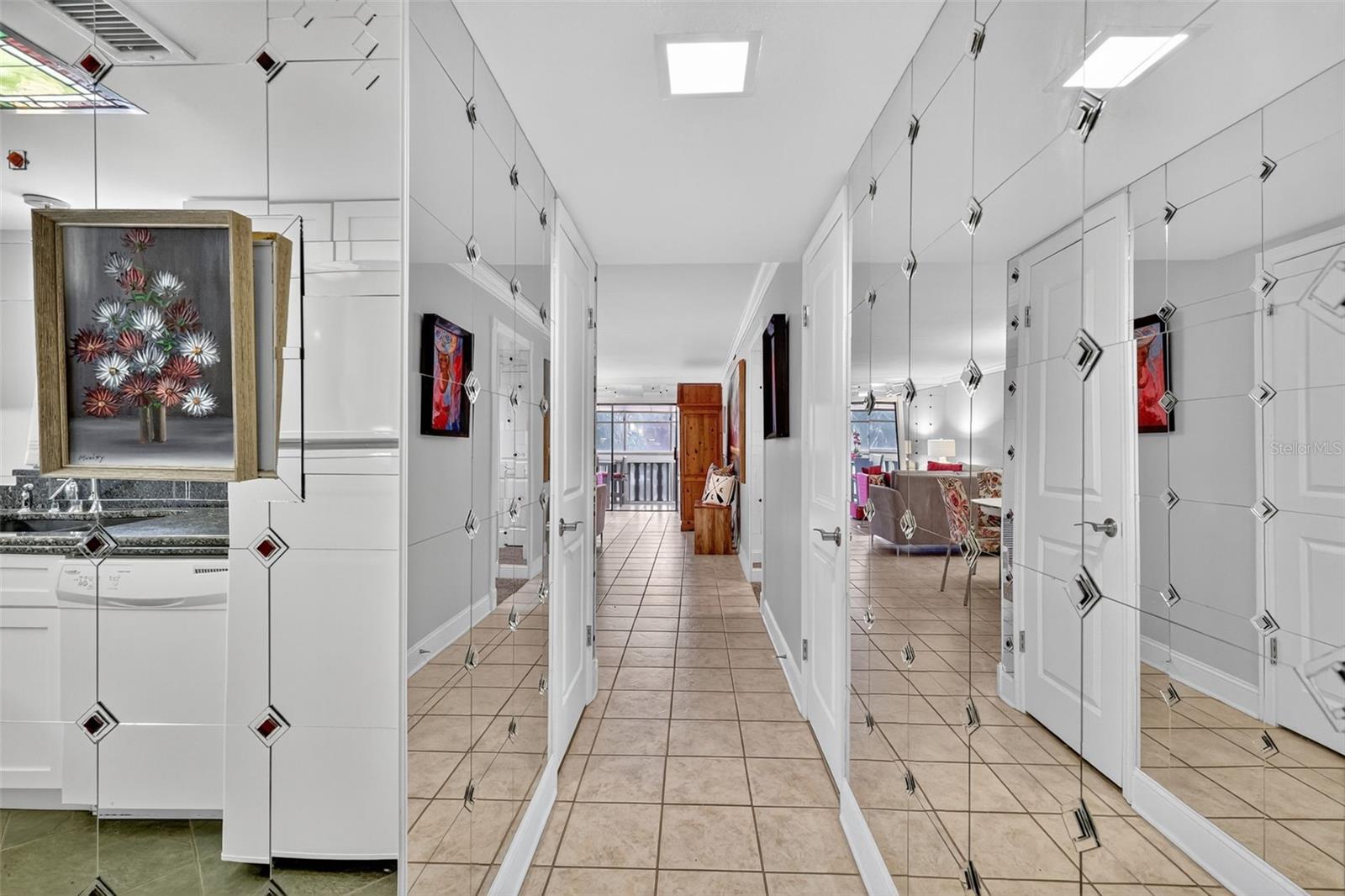 MOUNT DORA SOUTHERN OAKS CONDO - Residential