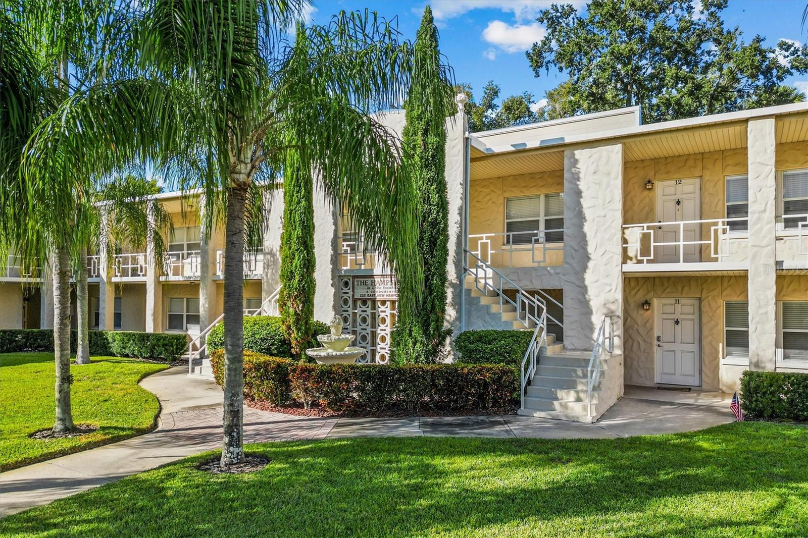 HAMPSHIRE/LK IVANHOE CONDO - Residential