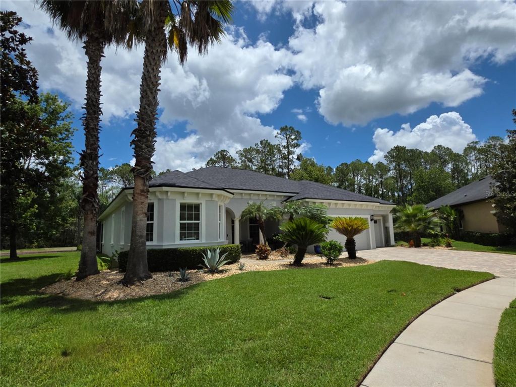 Photo of 32015 Summerglade Drive, Wesley Chapel, FL 33545 (MLS # TB8394543)