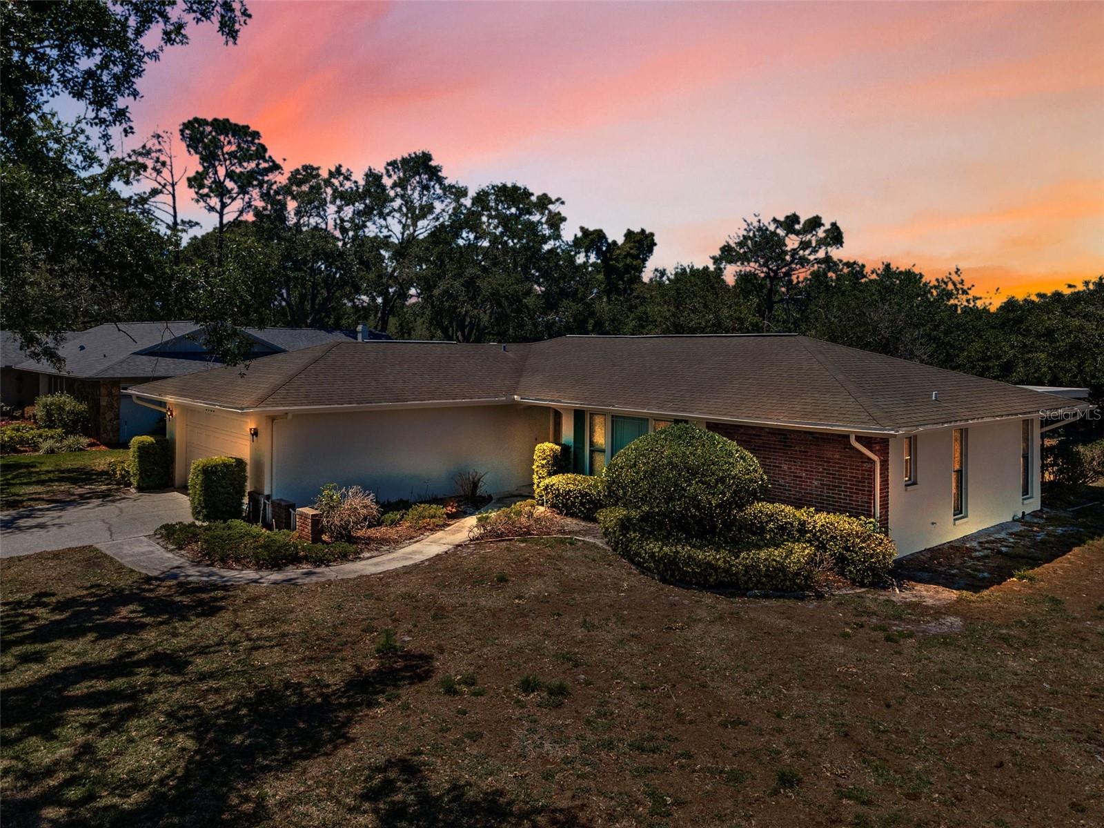 2700 WESTCHESTER DRIVE N