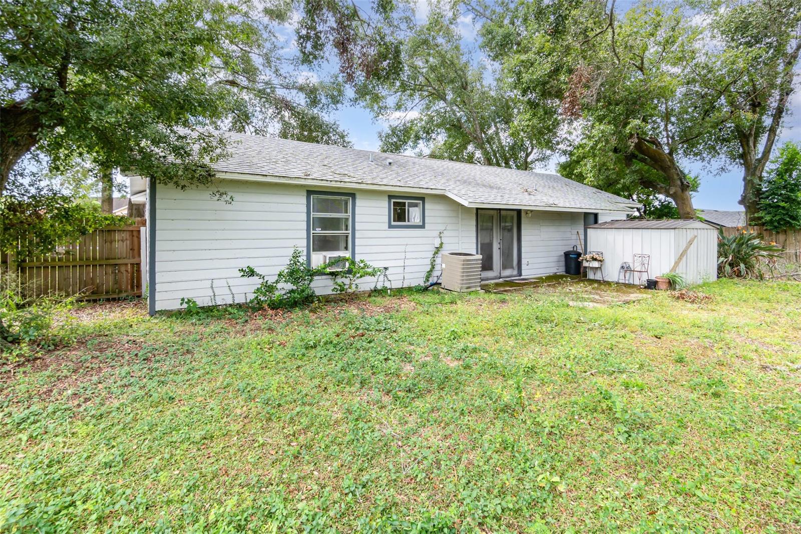 HIAWASSEE HILLS - Residential