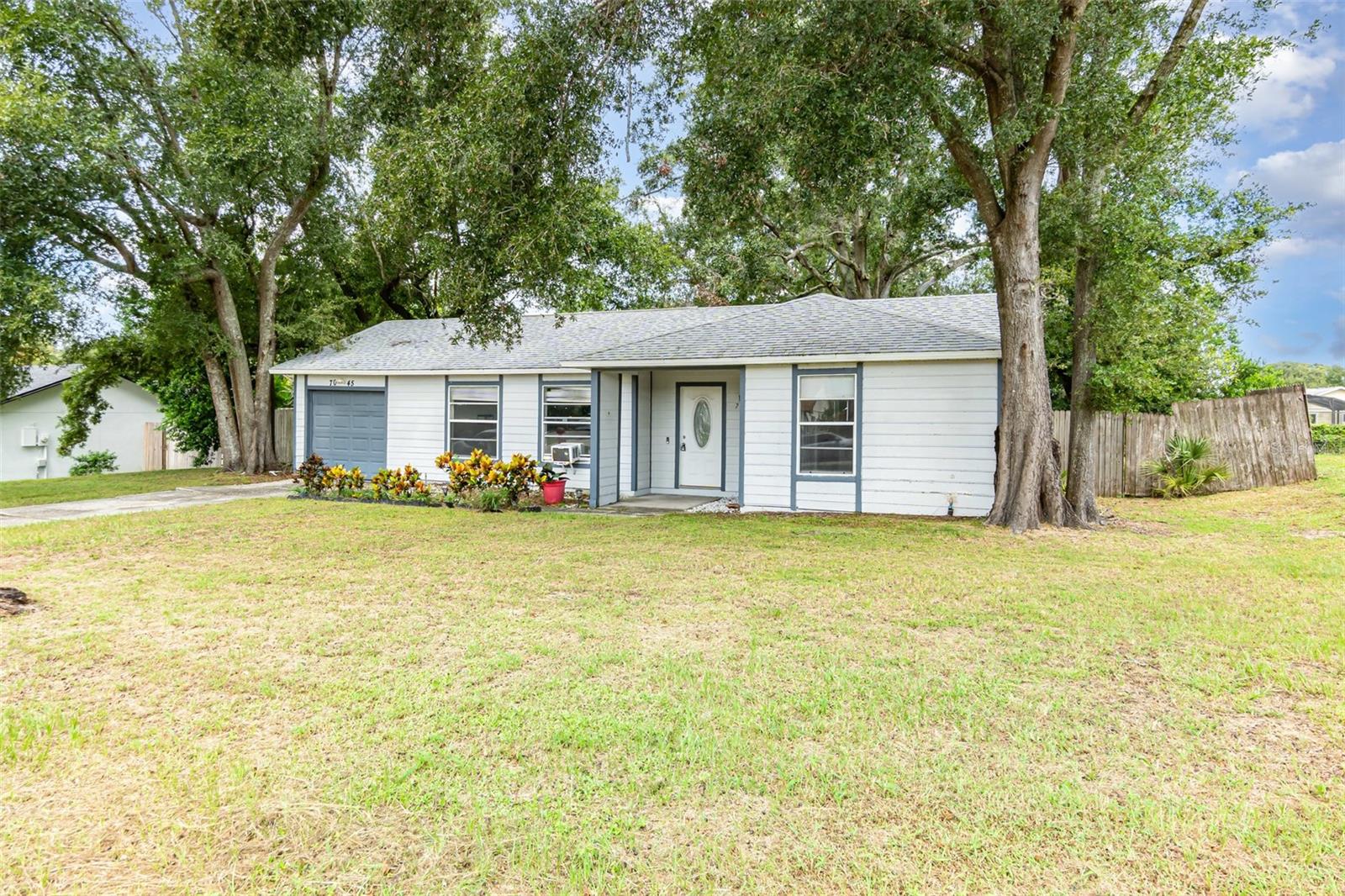 HIAWASSEE HILLS - Residential