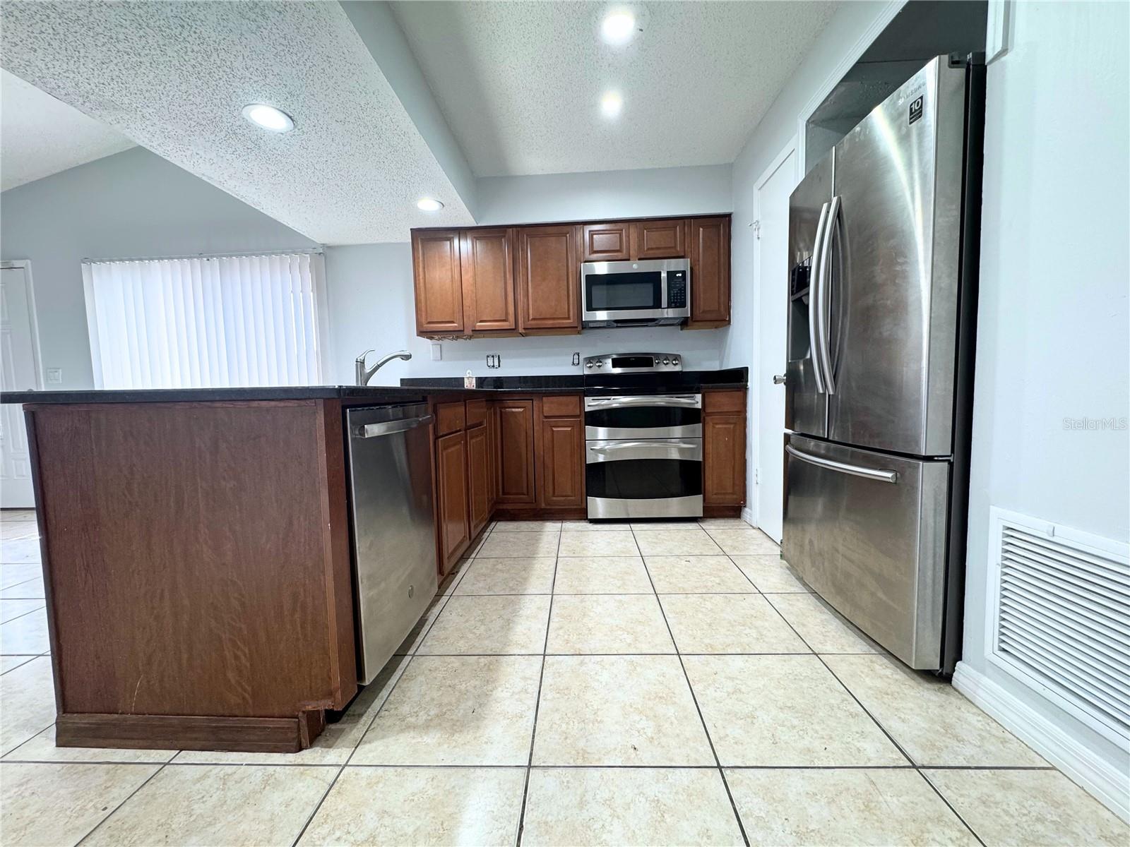 1742 POTOMAC COURT 1742