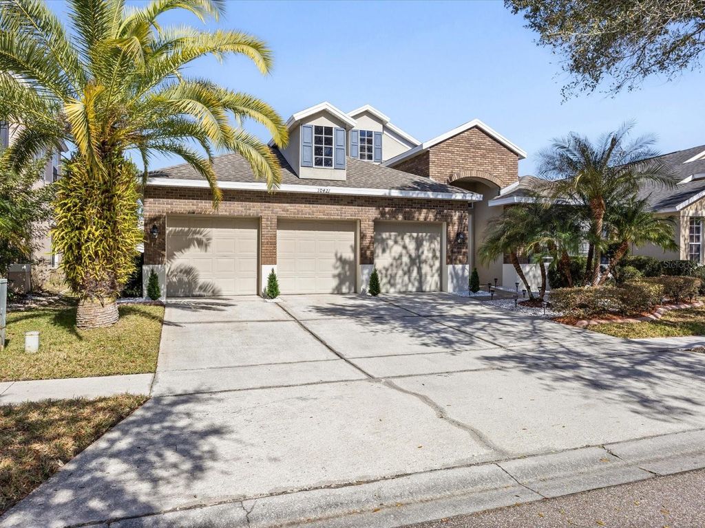 Photo of 10421 Stone Glen Drive, Orlando, FL 32825 (MLS # R4910678)