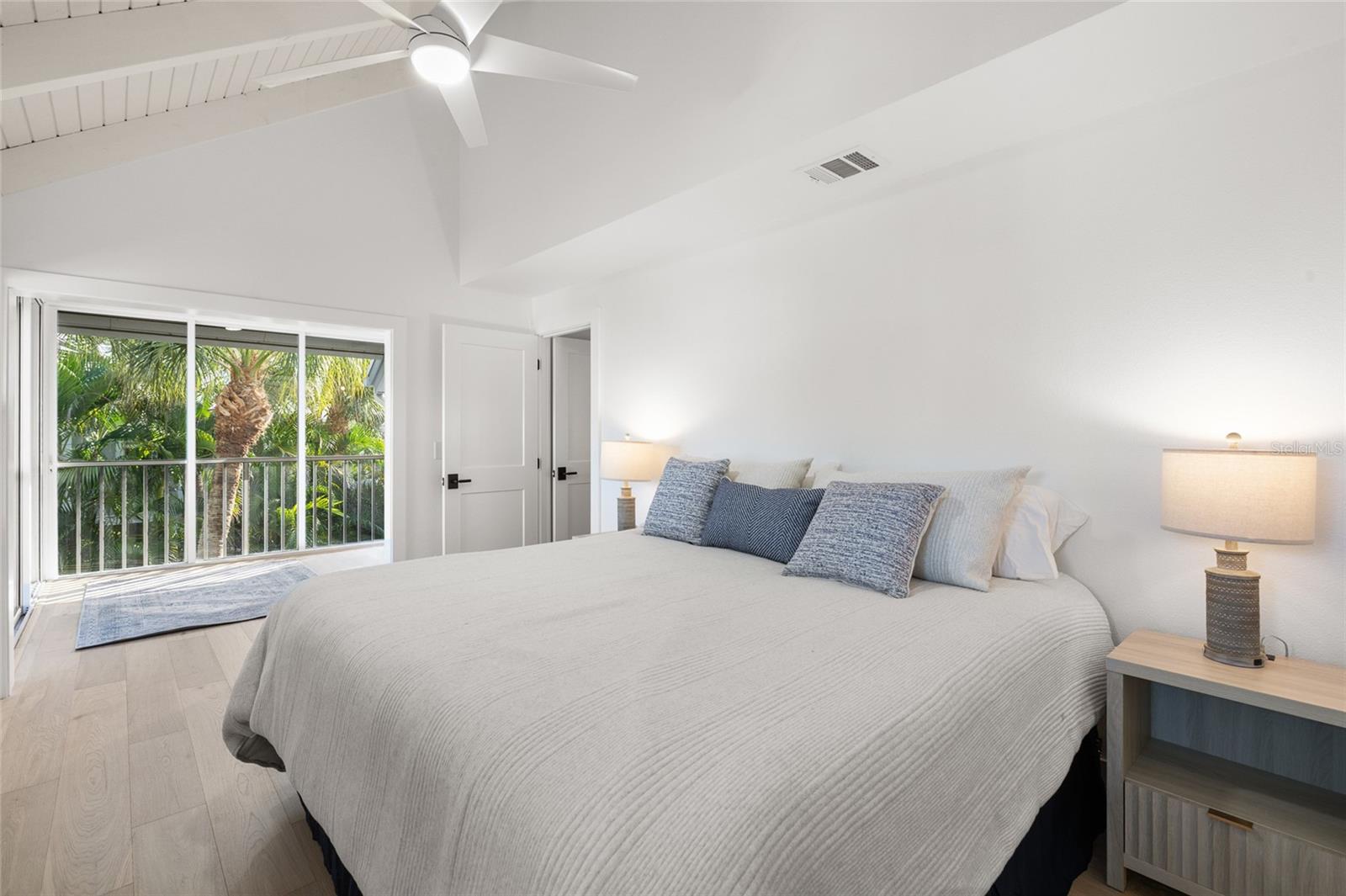 VILLAGE BOCA GRANDE CLUB - Residential