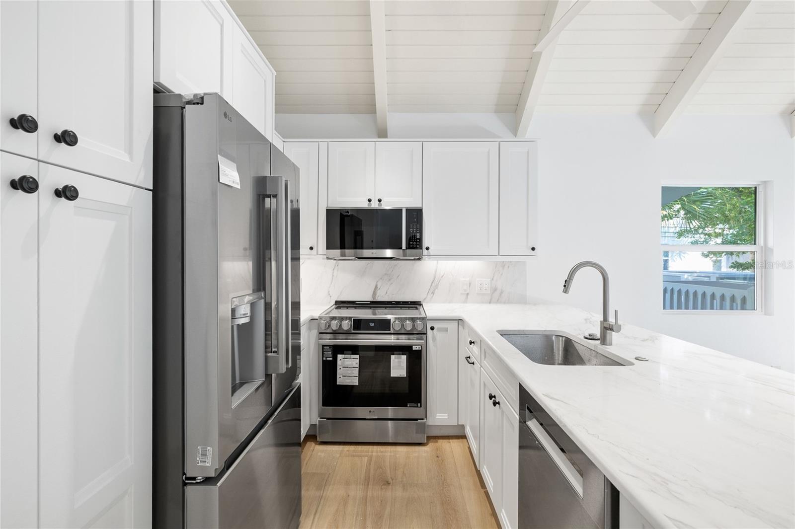 VILLAGE BOCA GRANDE CLUB - Residential