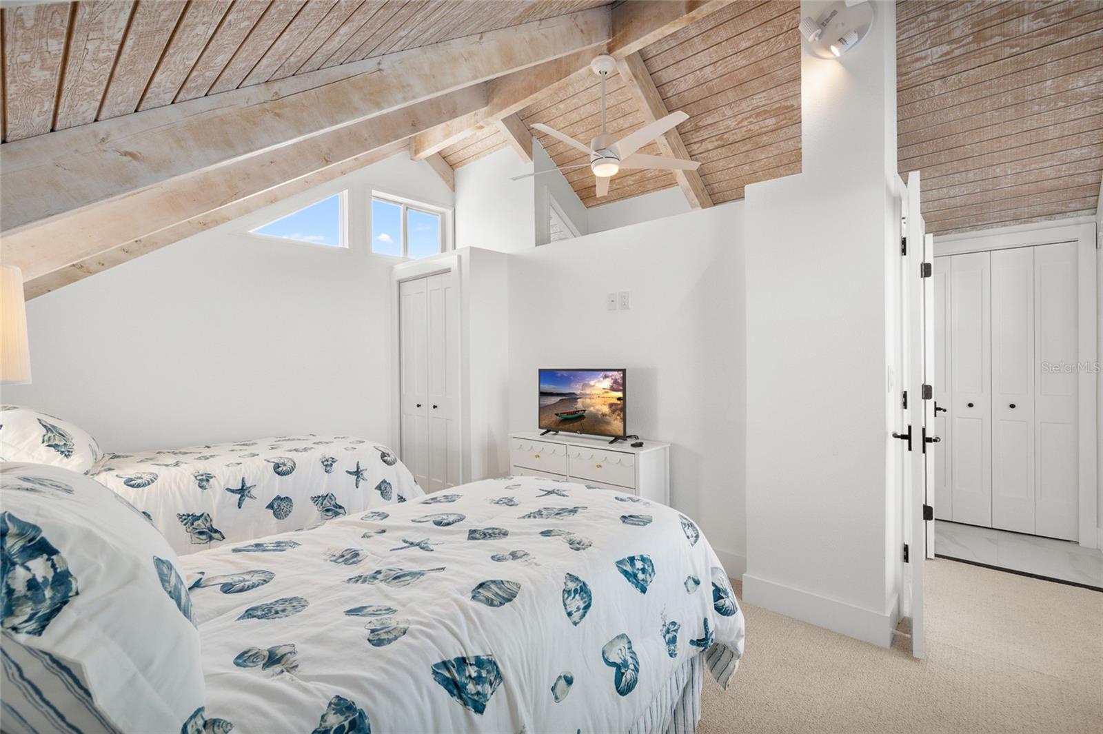 VILLAGE BOCA GRANDE CLUB - Residential