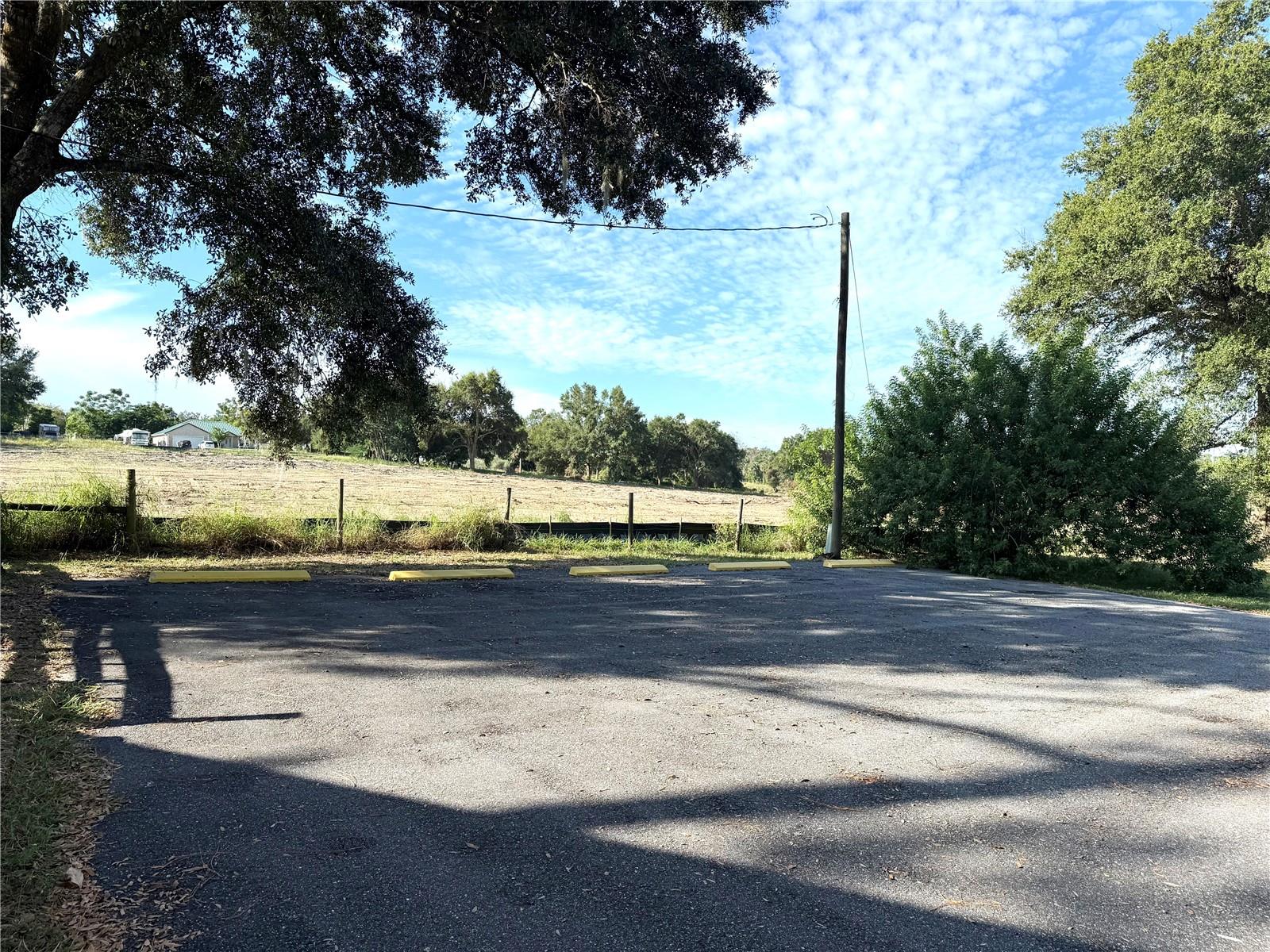 ACREAGE & UNREC - Residential Lease