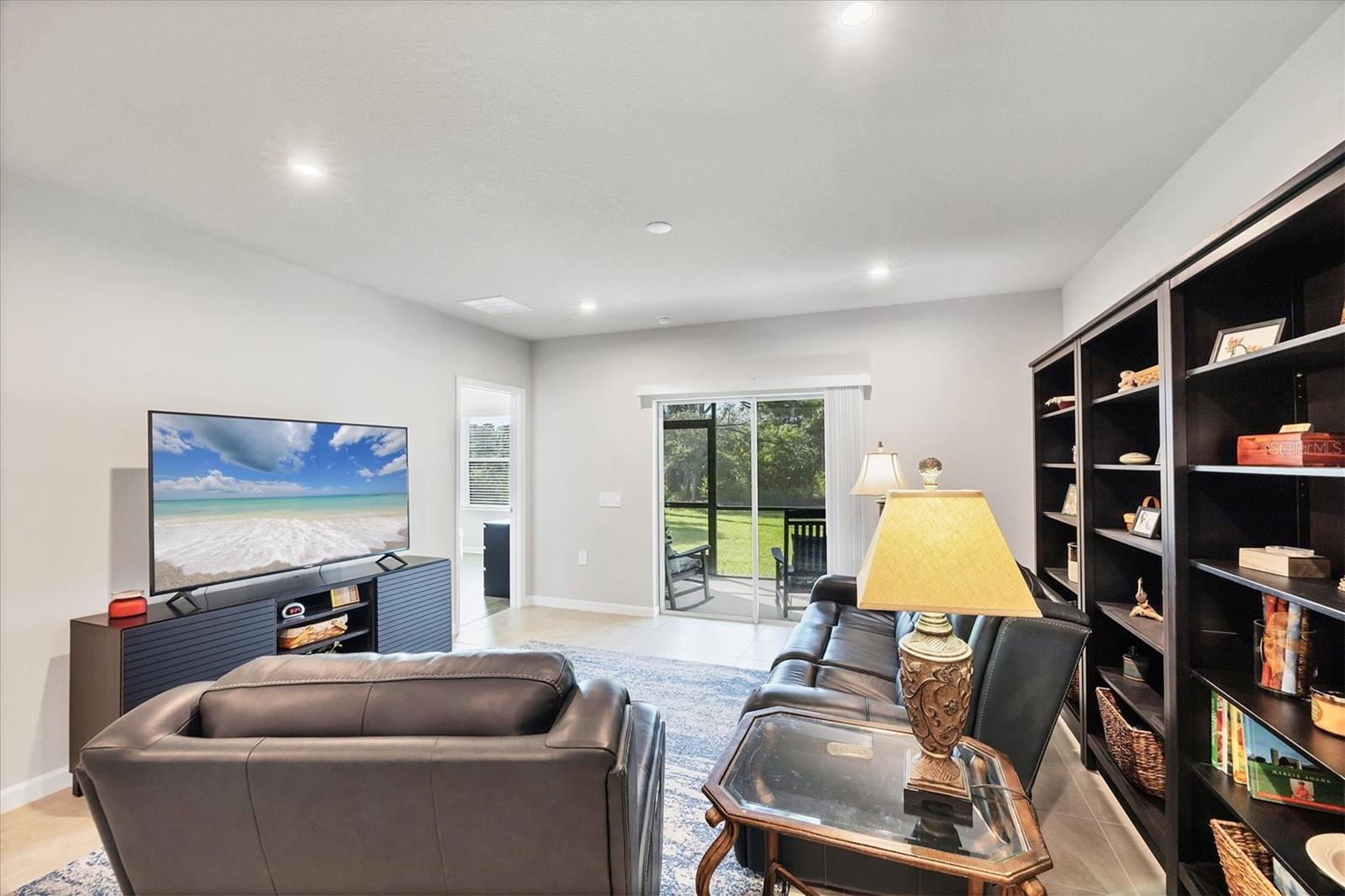 1958 W PALMS DRIVE