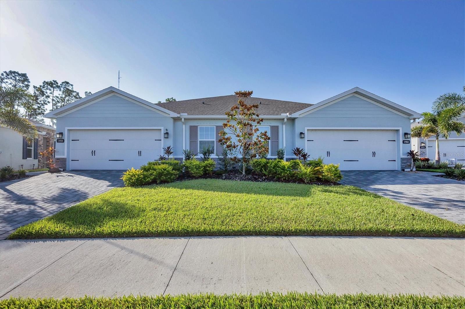 1958 W PALMS DRIVE