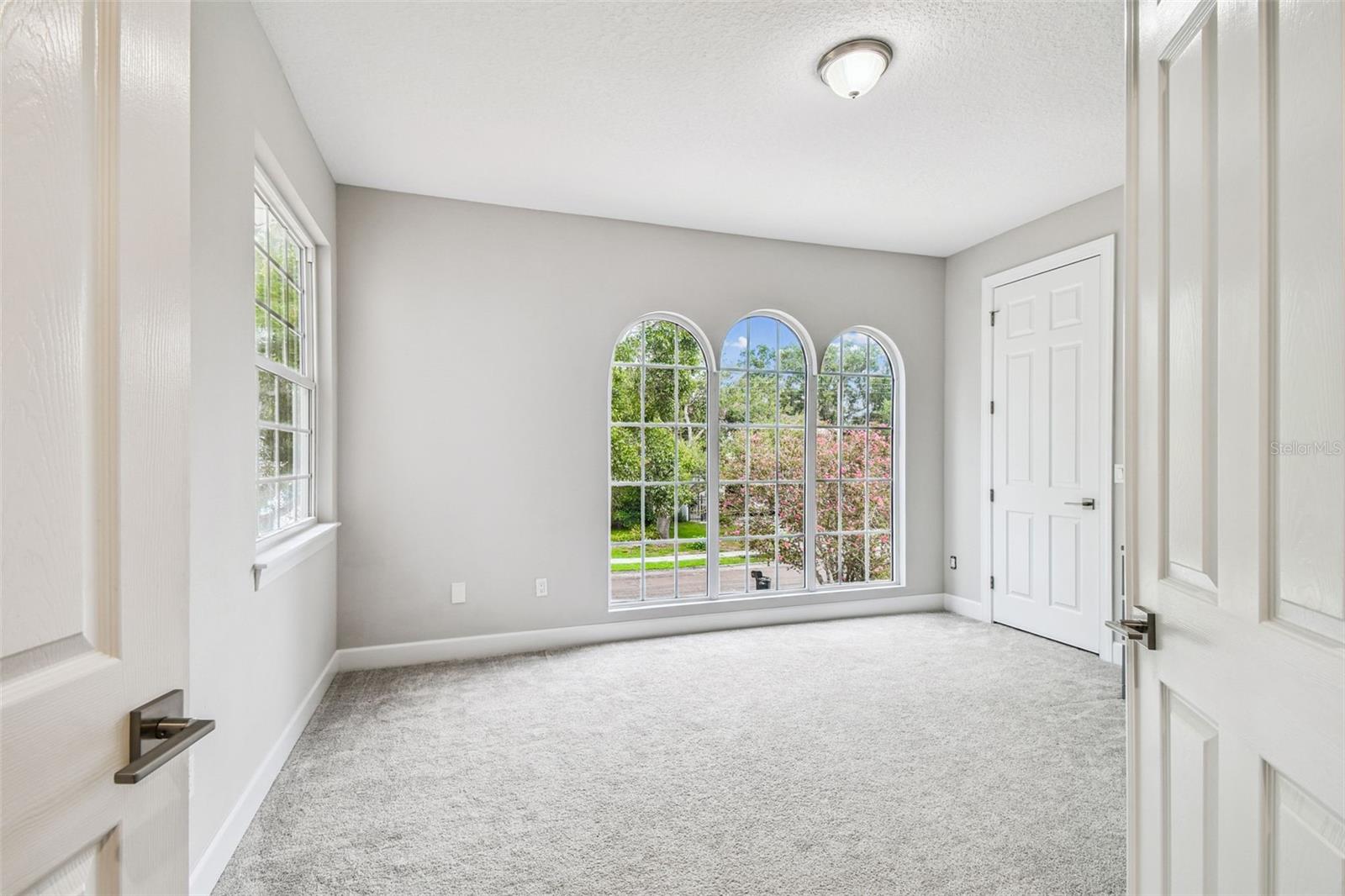 VIRGINIA TERRACE - Residential
