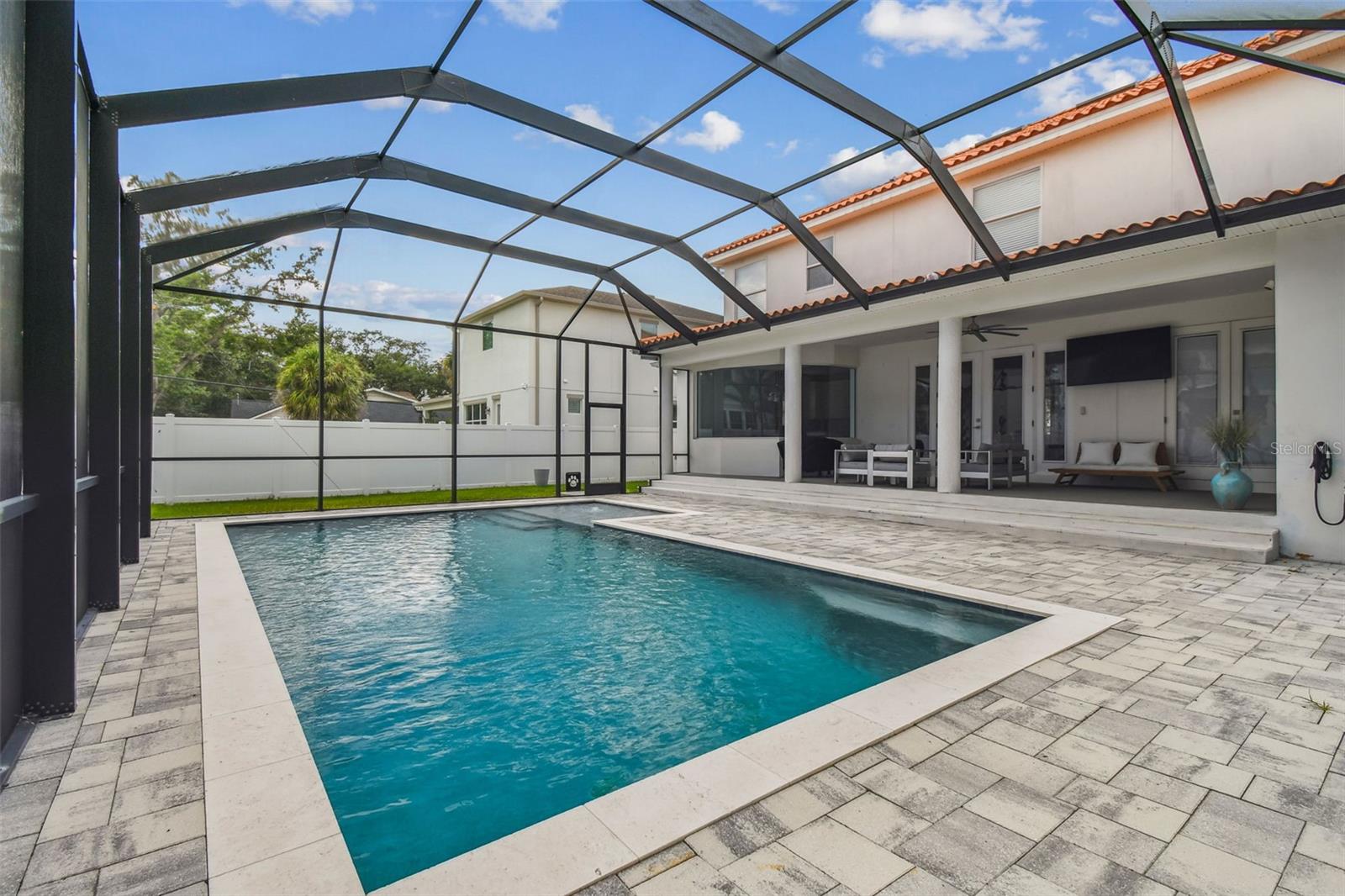 VIRGINIA TERRACE - Residential