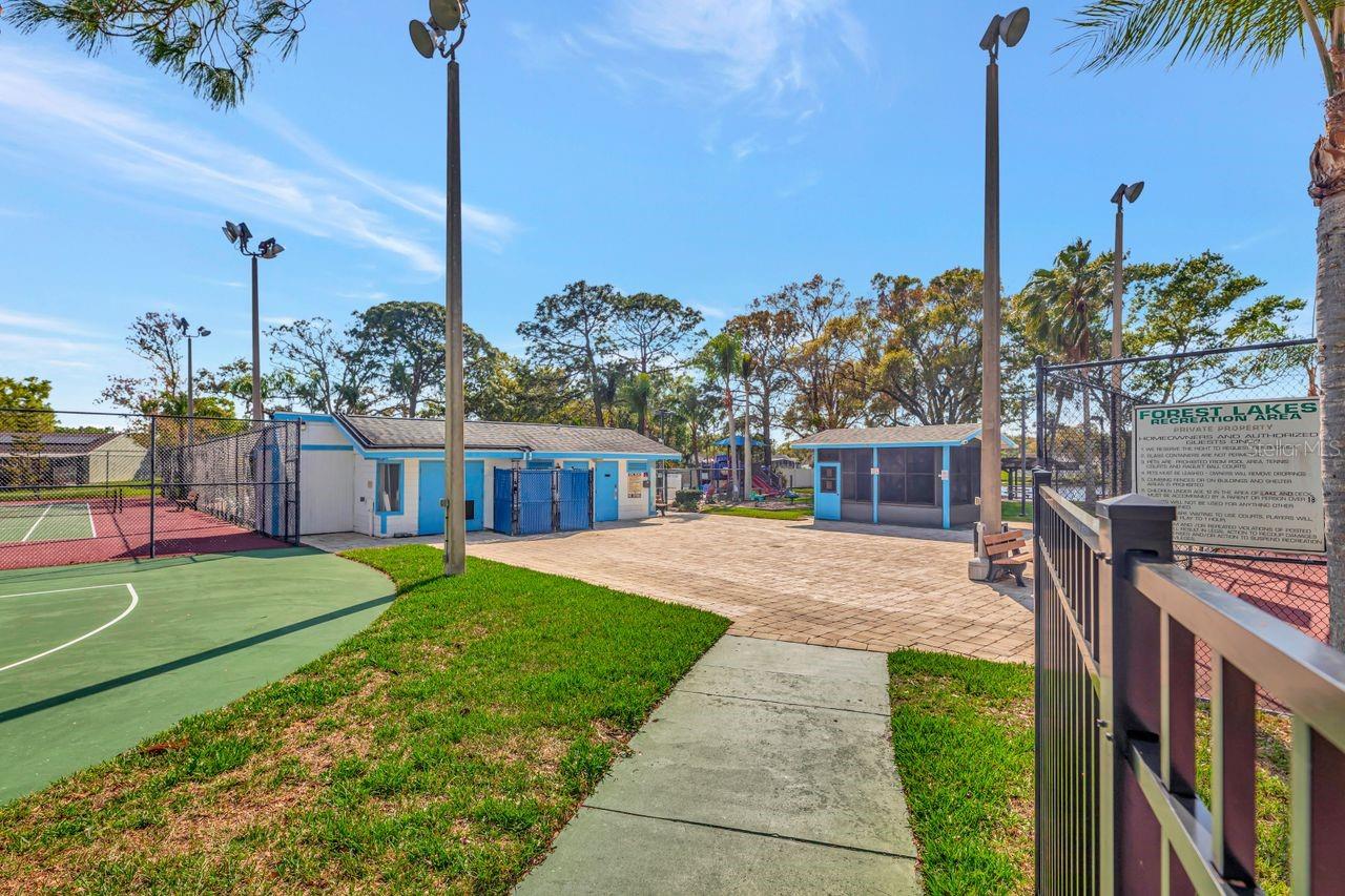 MANORS OF FOREST LAKES THE - Residential