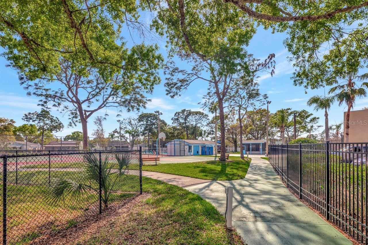 MANORS OF FOREST LAKES THE - Residential