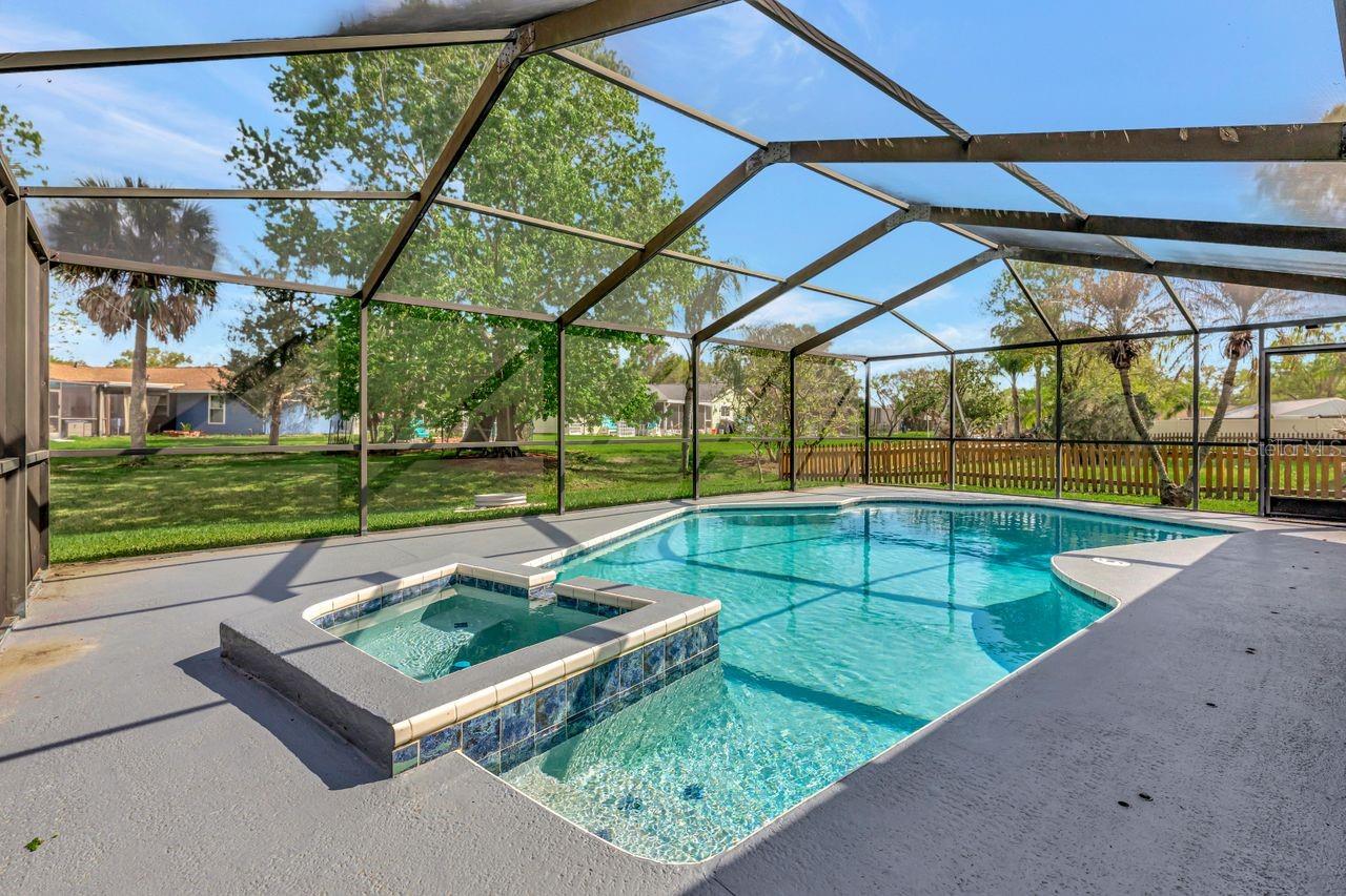 MANORS OF FOREST LAKES THE - Residential