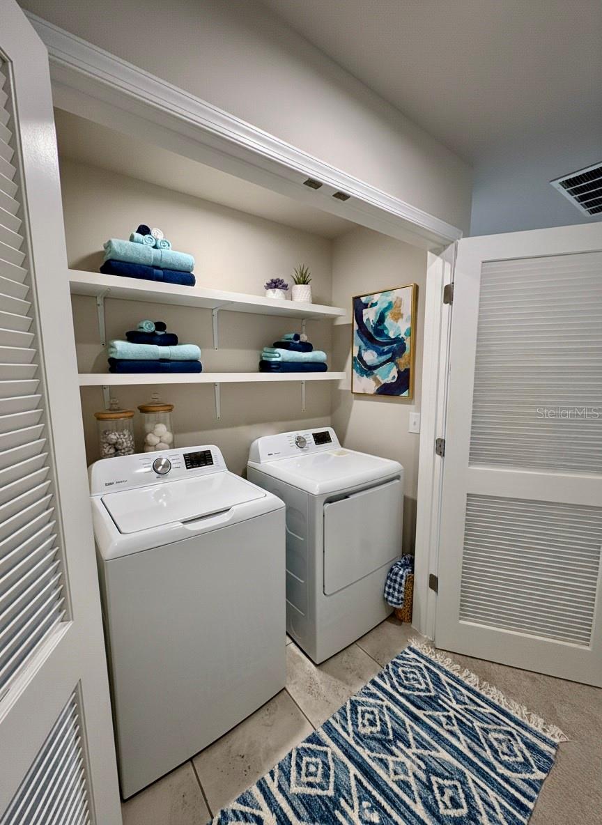 LAUREL GLEN - Residential