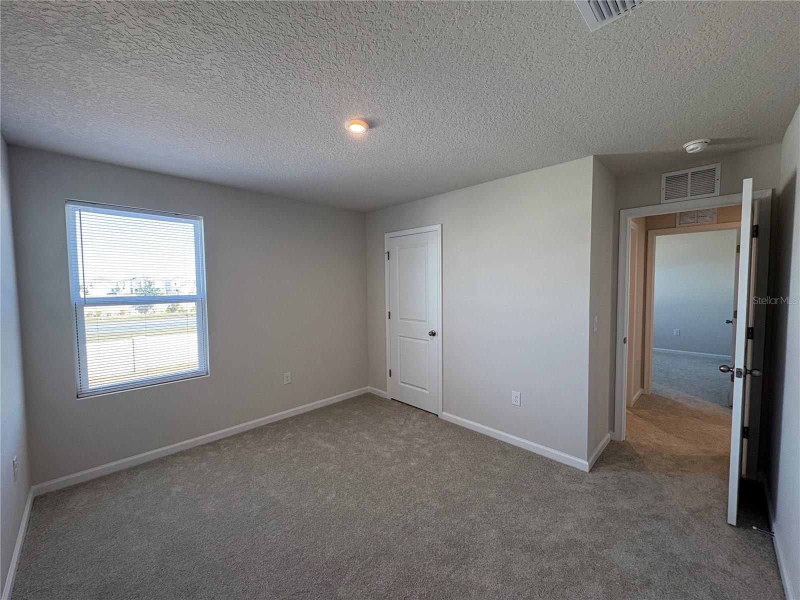 LAUREL GLEN - Residential