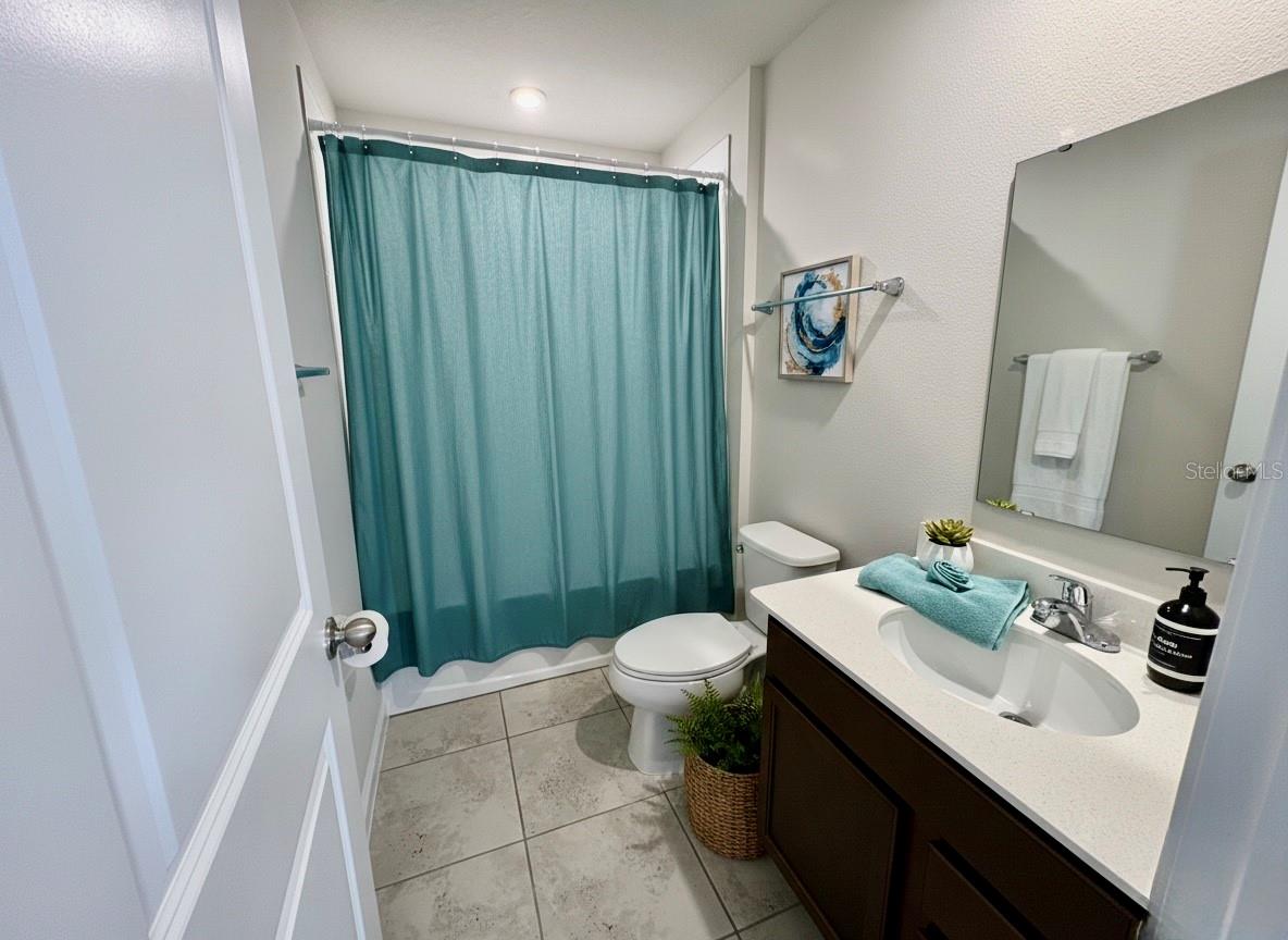 LAUREL GLEN - Residential