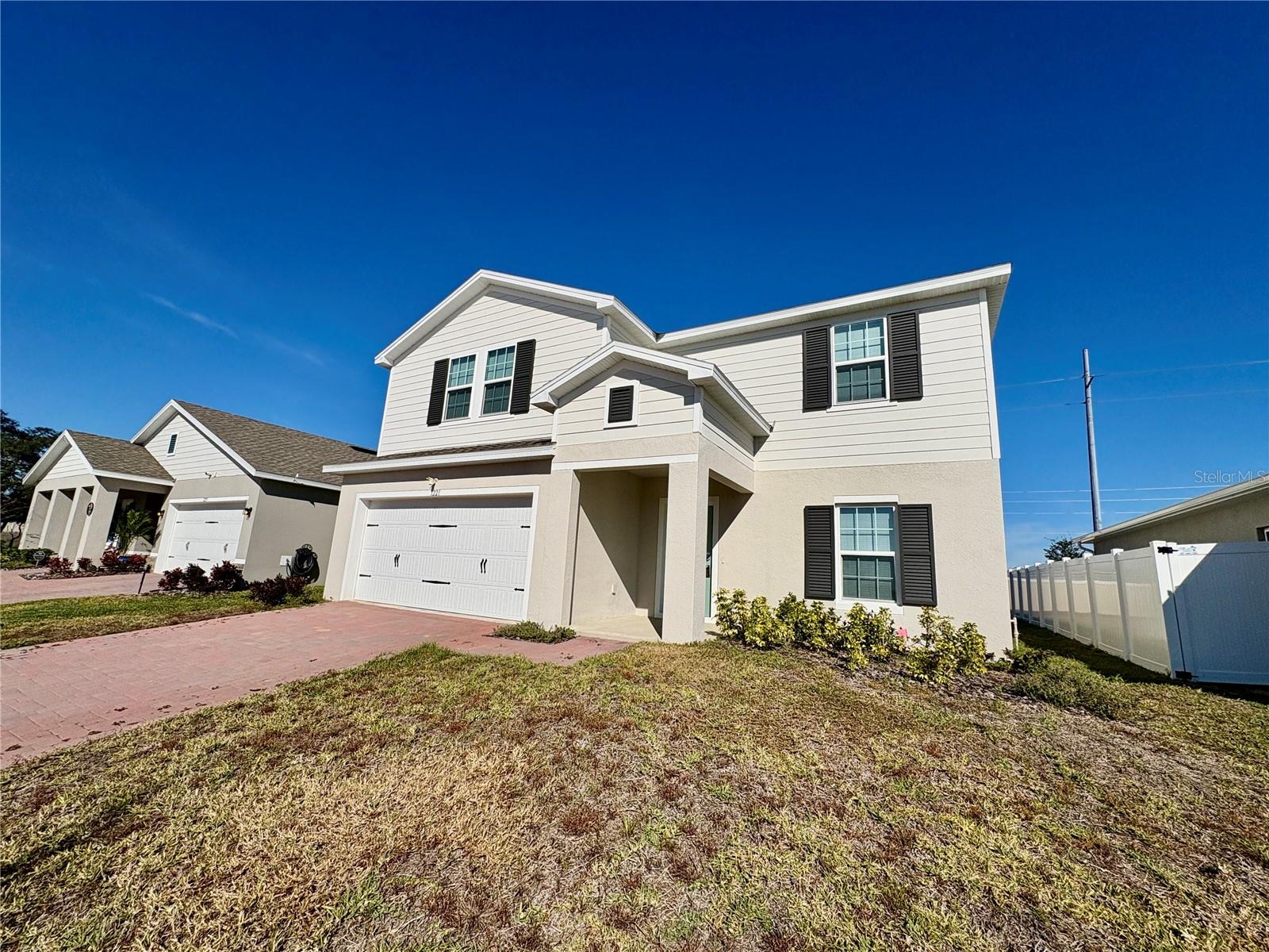 LAUREL GLEN - Residential