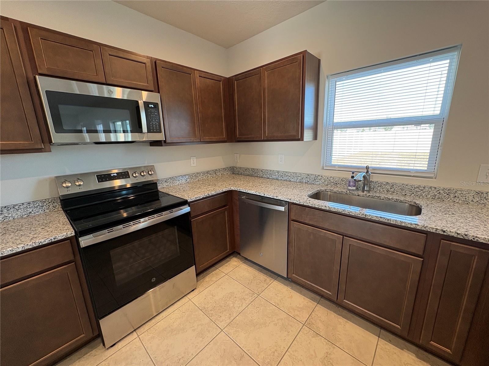 LAUREL GLEN - Residential