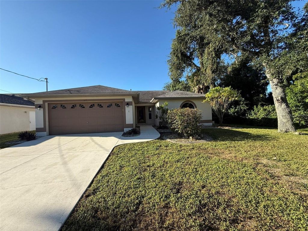 Photo of 109 Kings Drive, Rotonda West, FL 33947 (MLS # C7516075)